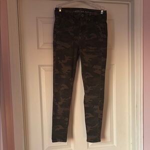 American Eagle Camo Skinny Pants